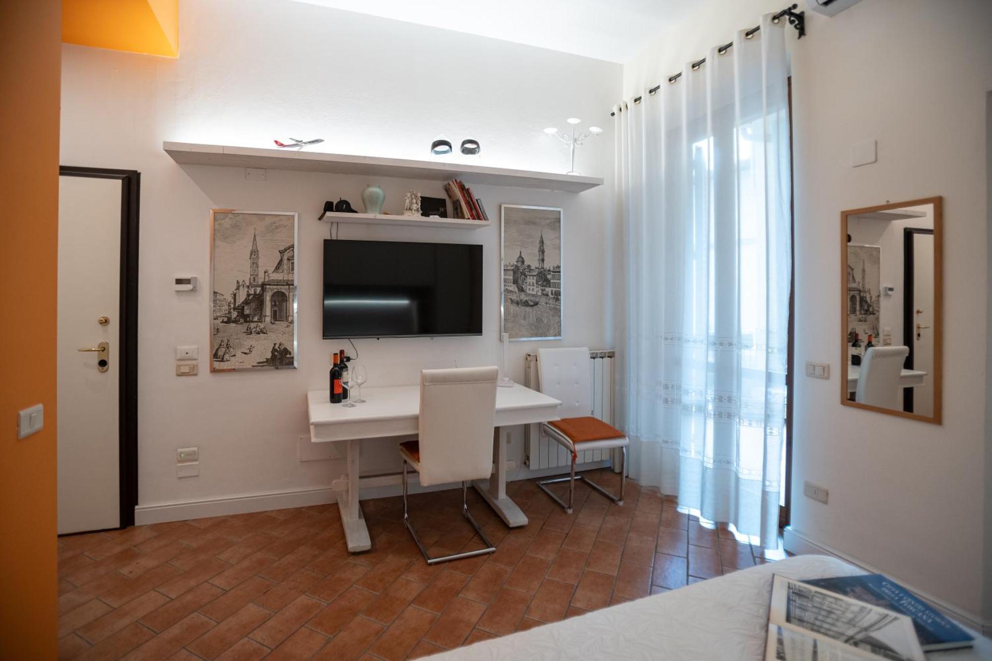 Indipendent Studio Apartment With Terrace - Parking 피렌체 외부 사진